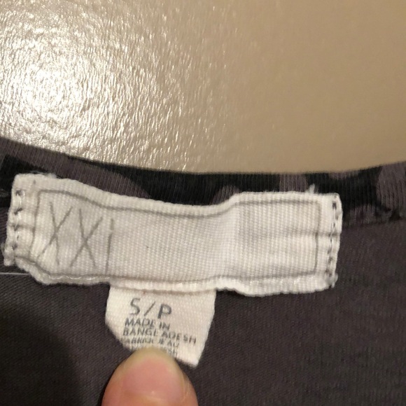 Tank top - Picture 2 of 3